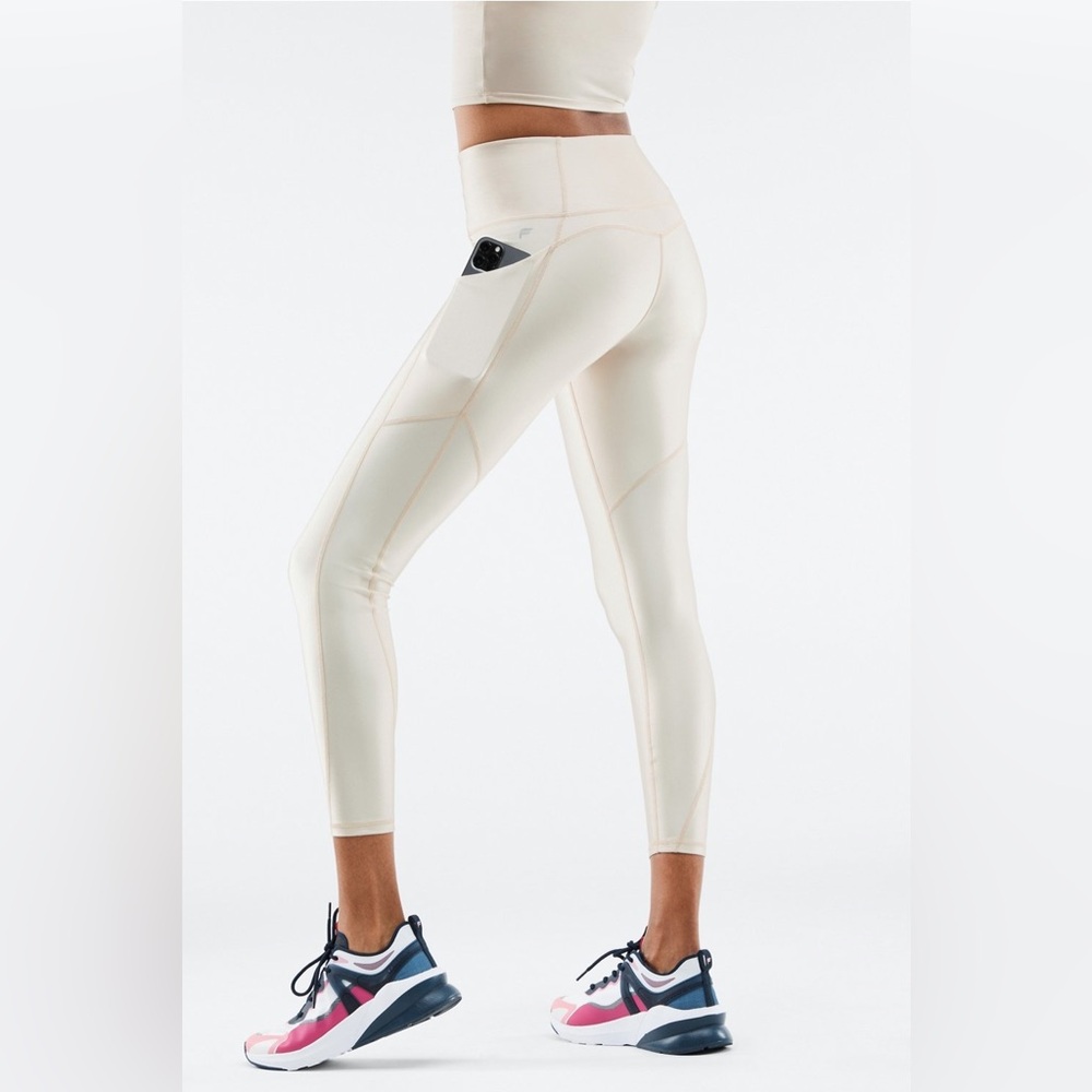 Oasis PureLuxe High-Waisted Shine 7/8 Legging size Size 4